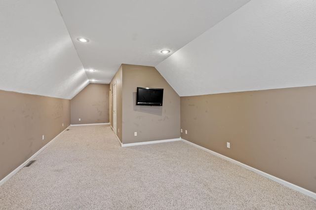 1410 E Wood Road, Rensselaer, IN 47978