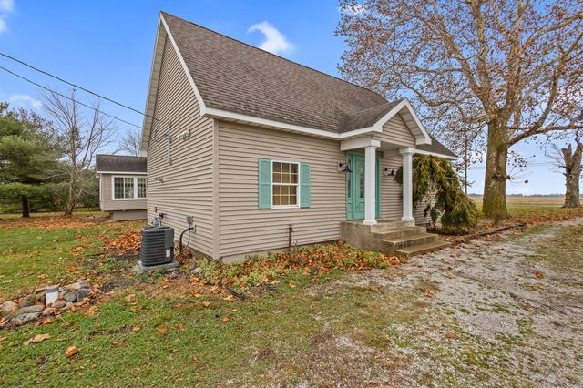 1410 E Wood Road, Rensselaer, IN 47978