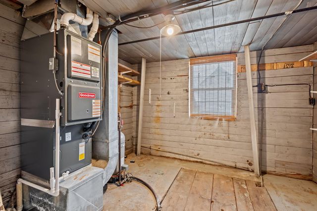 1410 E Wood Road, Rensselaer, IN 47978