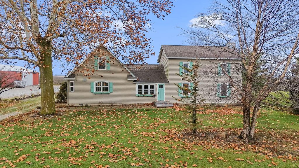 1410 E Wood Road, Rensselaer, IN 47978