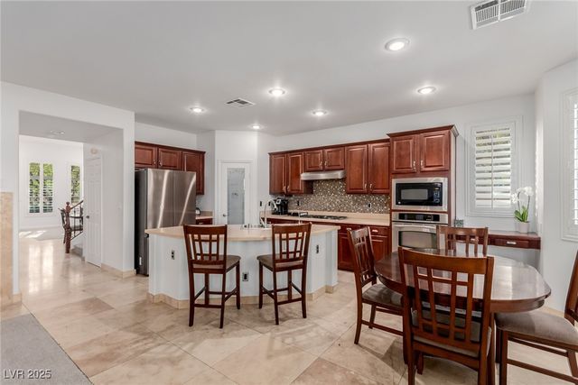 7353 Savannah Falls Street, Las Vegas, NV 89131