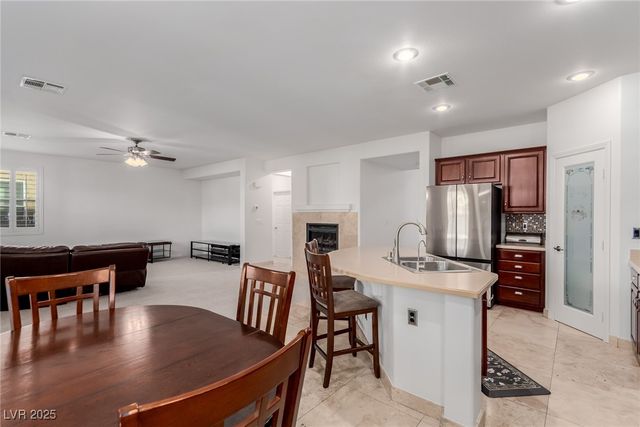 7353 Savannah Falls Street, Las Vegas, NV 89131