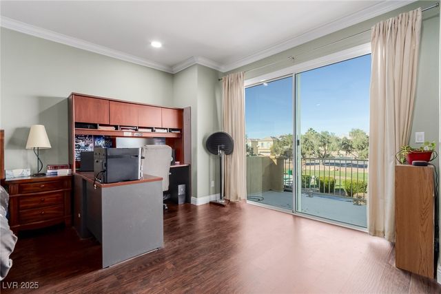 7353 Savannah Falls Street, Las Vegas, NV 89131