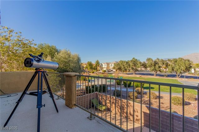 7353 Savannah Falls Street, Las Vegas, NV 89131