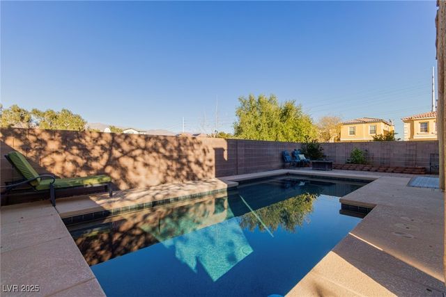 7353 Savannah Falls Street, Las Vegas, NV 89131