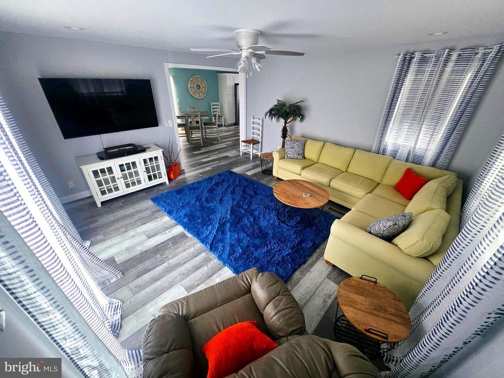 Image 10 of property listing at 105 ASSATEAGUE CT, Ocean City, MD 21842