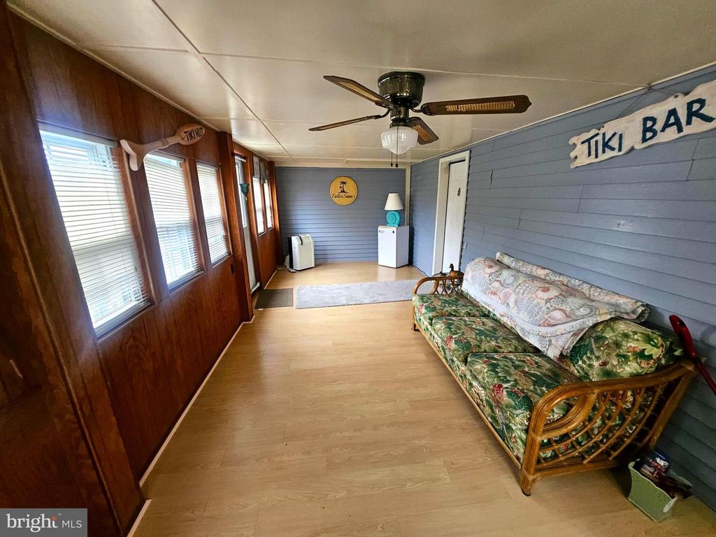 Image 17 of property listing at 105 ASSATEAGUE CT, Ocean City, MD 21842