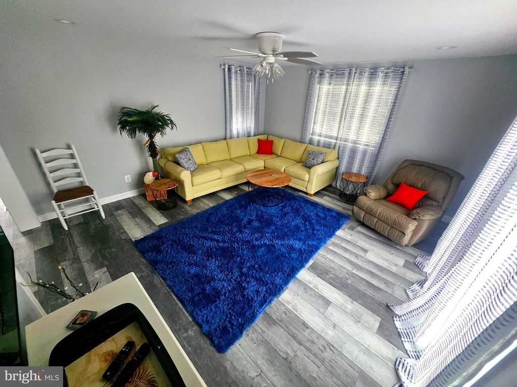 Image 9 of property listing at 105 ASSATEAGUE CT, Ocean City, MD 21842