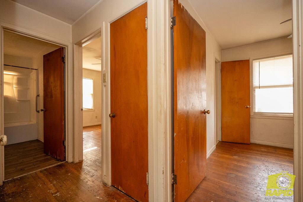 Image 11 of property listing at 215 Windham Street, San Angelo, TX 76903