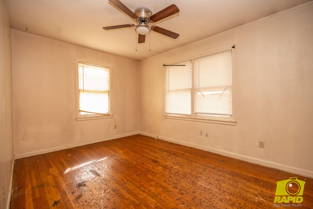 Image 14 of property listing at 215 Windham Street, San Angelo, TX 76903