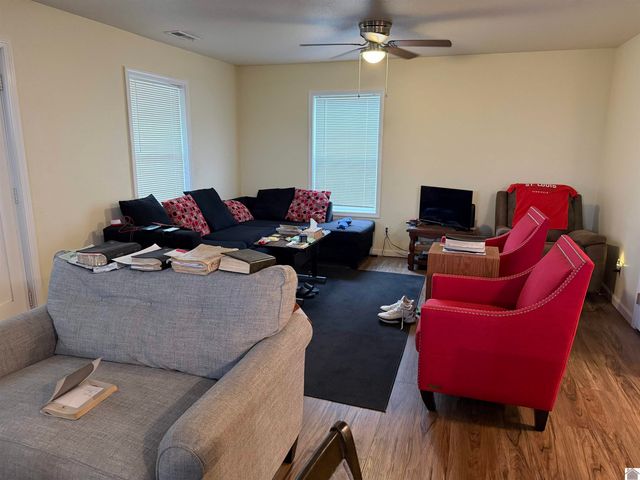 319 S 10th, Mayfield, KY 42066