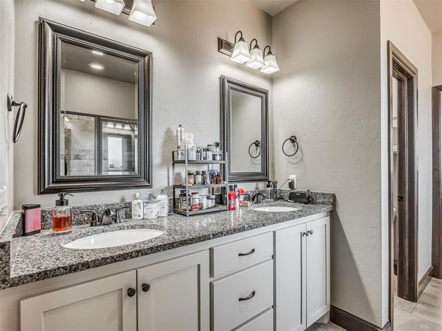 1858 N Main Street, Blanchard, OK 73010