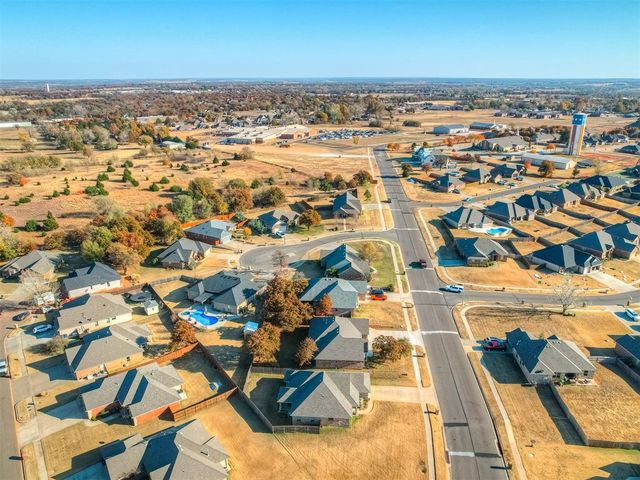 1858 N Main Street, Blanchard, OK 73010