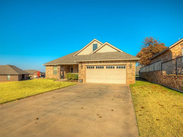 1858 N Main Street, Blanchard, OK 73010