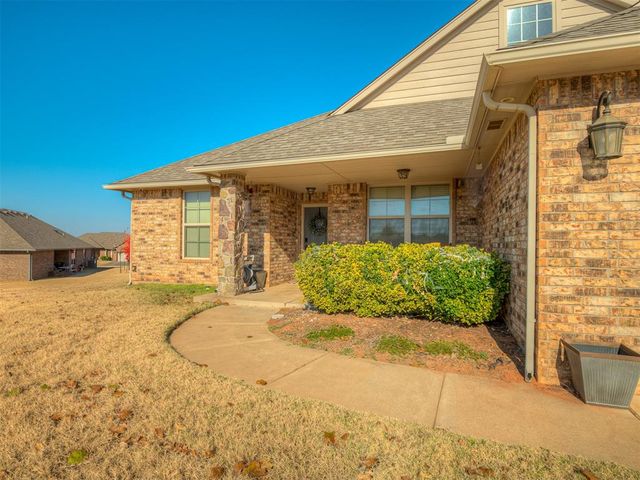 1858 N Main Street, Blanchard, OK 73010
