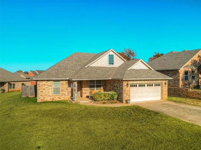 1858 N Main Street, Blanchard, OK 73010
