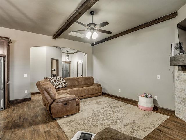 1858 N Main Street, Blanchard, OK 73010