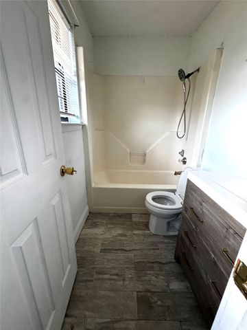 817 Loganwood Drive, Royse City, TX 75189