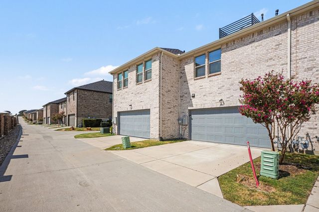 204 Venice Avenue, Flower Mound, TX 75028