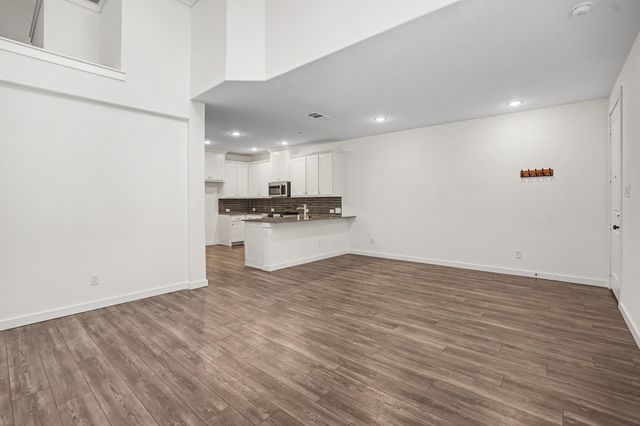 204 Venice Avenue, Flower Mound, TX 75028