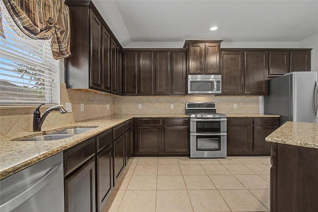964 Wannan Lane, Conroe, TX 77301