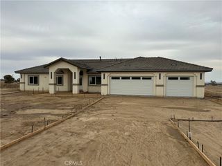 6610 Rancho Road, Phelan, CA 92371