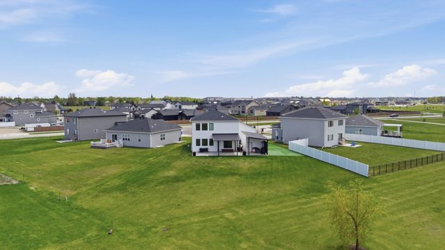 4755 32nd Street S, Fargo, ND 58104