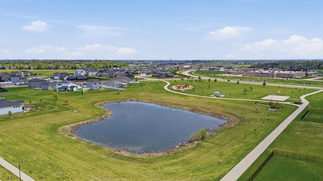 4755 32nd Street S, Fargo, ND 58104
