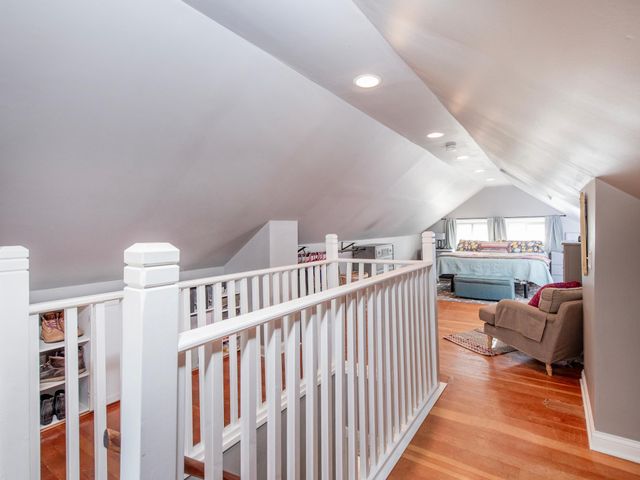 1055 Virginia Street, Saint Paul, MN 55117