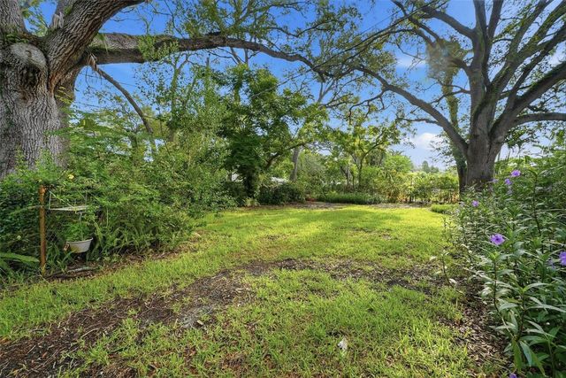 3123 W OAKLYN AVENUE, Tampa, FL 33609