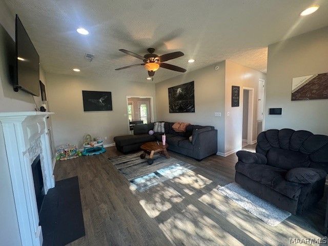 145 LILLY PAD Circle, Millbrook, AL 36054