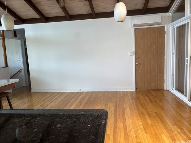 2208 Liliha Street B, Honolulu, HI 96817