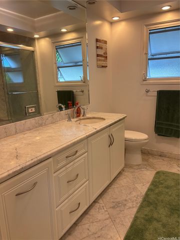 2208 Liliha Street B, Honolulu, HI 96817