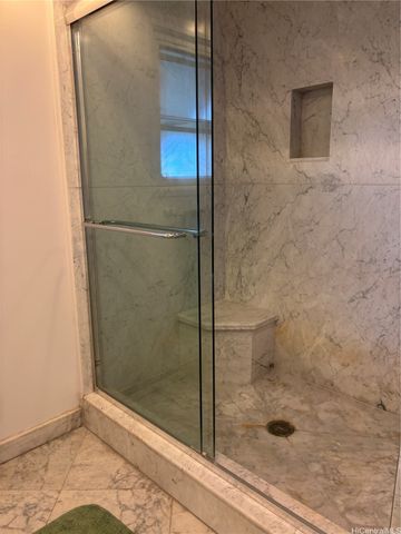 2208 Liliha Street B, Honolulu, HI 96817