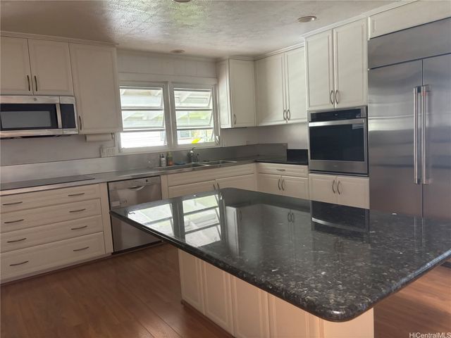 2208 Liliha Street B, Honolulu, HI 96817