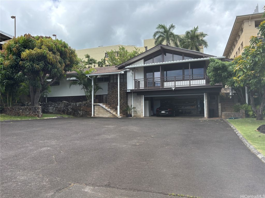 2208 Liliha Street B, Honolulu, HI 96817
