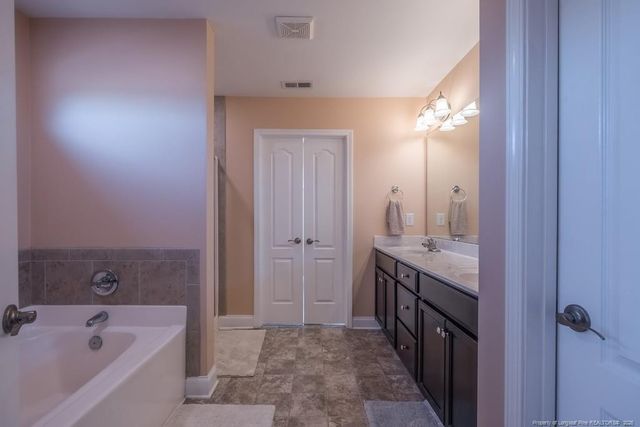 286 Peaceford Avenue, Raeford, NC 28376