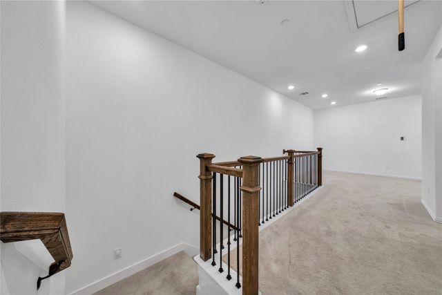 9916 Hennings Street, Irving, TX 75063