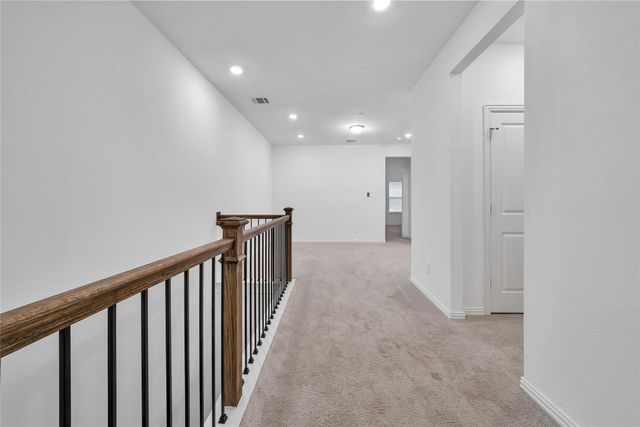 9916 Hennings Street, Irving, TX 75063