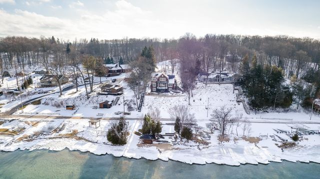 6019 Crystal Avenue, Beulah, MI 49617