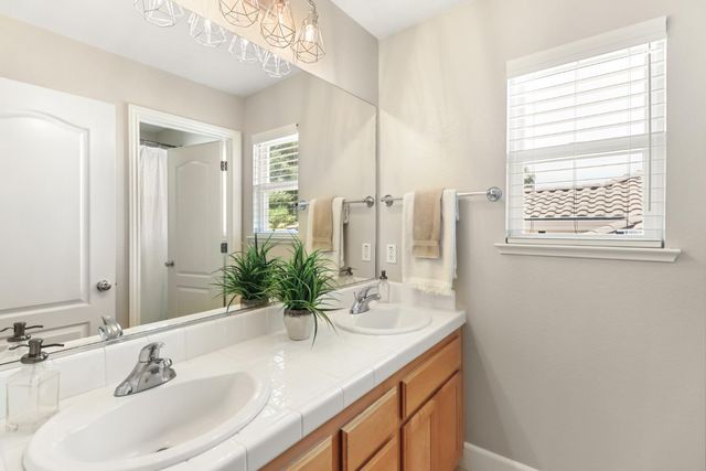 1746 Trinity Way, West Sacramento, CA 95691