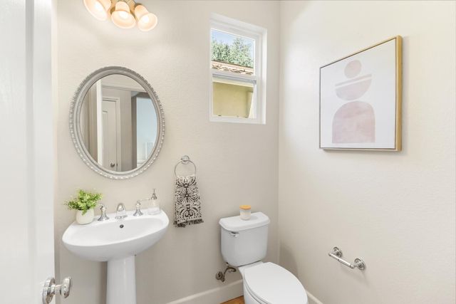 1746 Trinity Way, West Sacramento, CA 95691