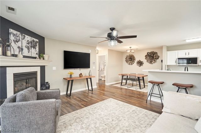 3324 Lenox Village Drive 121, Fairlawn, OH 44333
