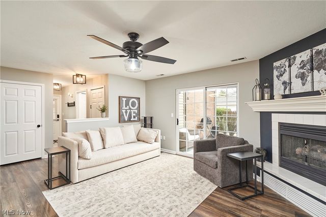 3324 Lenox Village Drive 121, Fairlawn, OH 44333