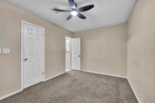 405 W Hillcrest Drive, Mustang, OK 73064