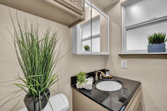 405 W Hillcrest Drive, Mustang, OK 73064