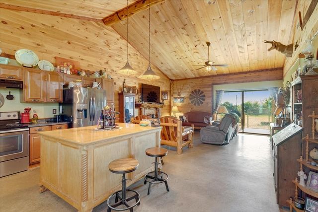 1111 Kyker Lane, Pottsboro, TX 75076