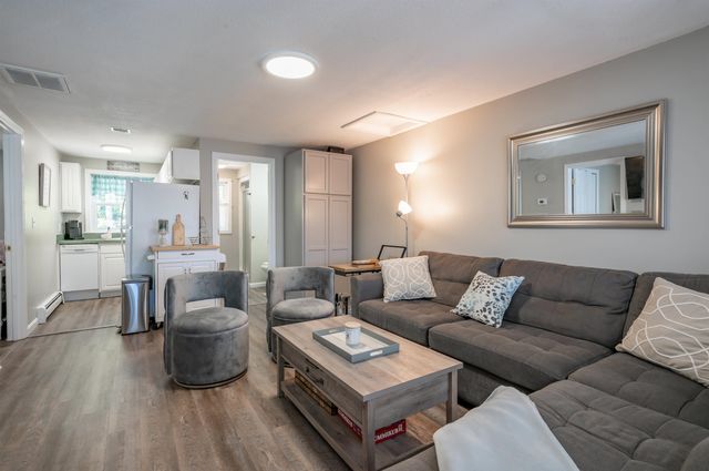 16 Hill Rd Unit 8, Tilton, NH 03276