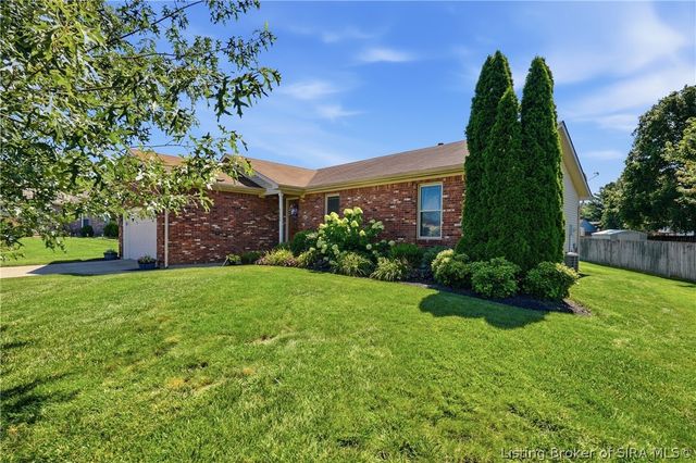 3512 Gander Drive, Jeffersonville, IN 47130