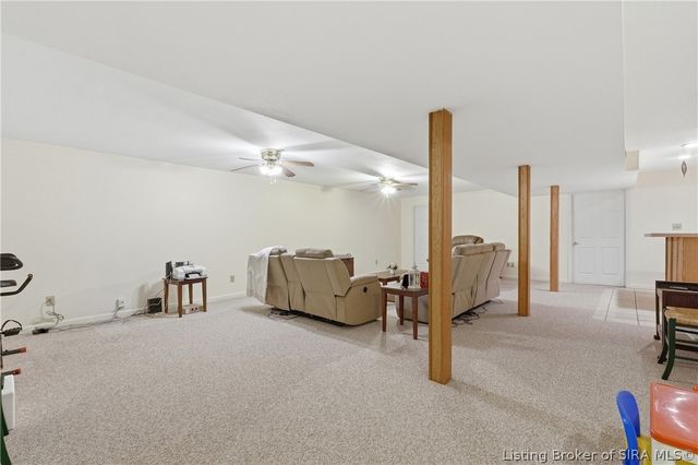 3512 Gander Drive, Jeffersonville, IN 47130